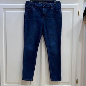 Old Navy Dark Blue Women's Rockstar Mid-Rise Skinny Jeans Size 10 Short